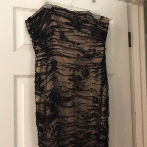 Dress black with nude underlay - Picture 1 of 5